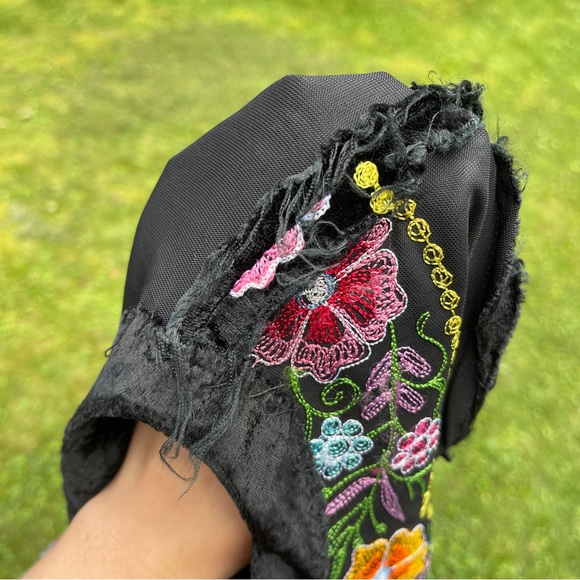 60s 70s Vtg black velvet embroidered boho button front tunic top shirt Size S - Picture 14 of 16